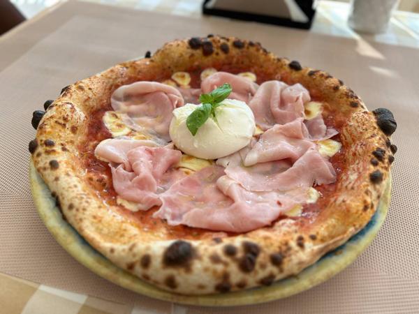 Pizza GOURMET Cotto con Burrata